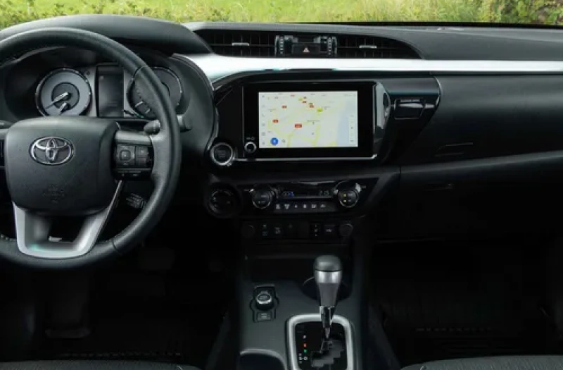 Hilux Cabine Dupla MT Básica