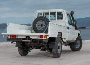 Toyota Landcruiser LC79 Cabine Simples